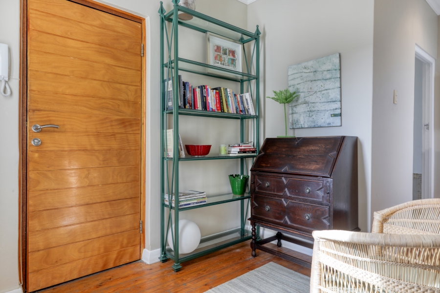 To Let 2 Bedroom Property for Rent in Green Point Western Cape